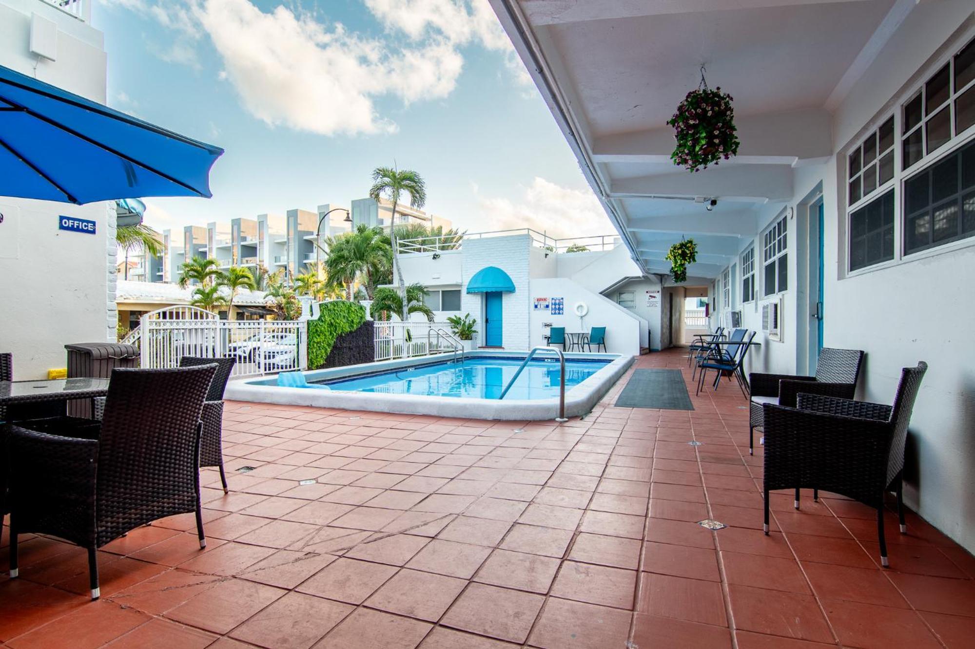 Pousada Suites Hollywood Exteriör bild